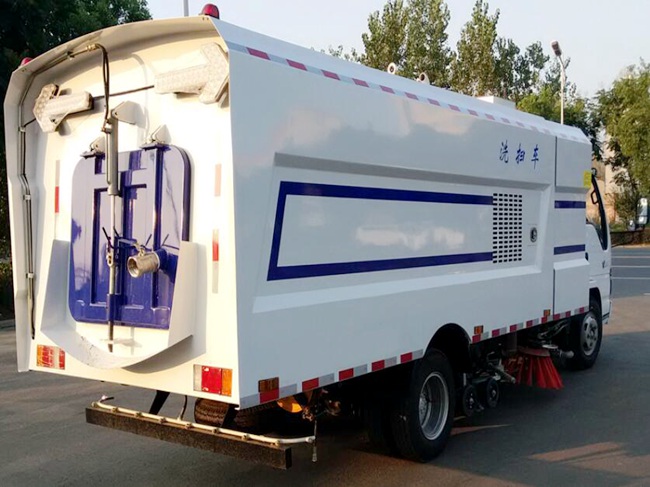 慶鈴五十鈴洗掃車(chē)