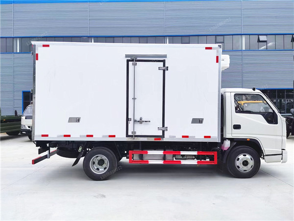 江鈴順達(dá)國(guó)六冷藏車(chē)
