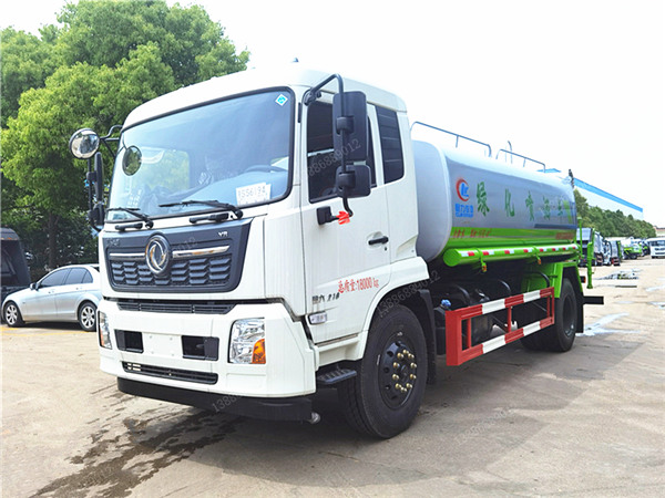 東風天錦灑水霧炮車